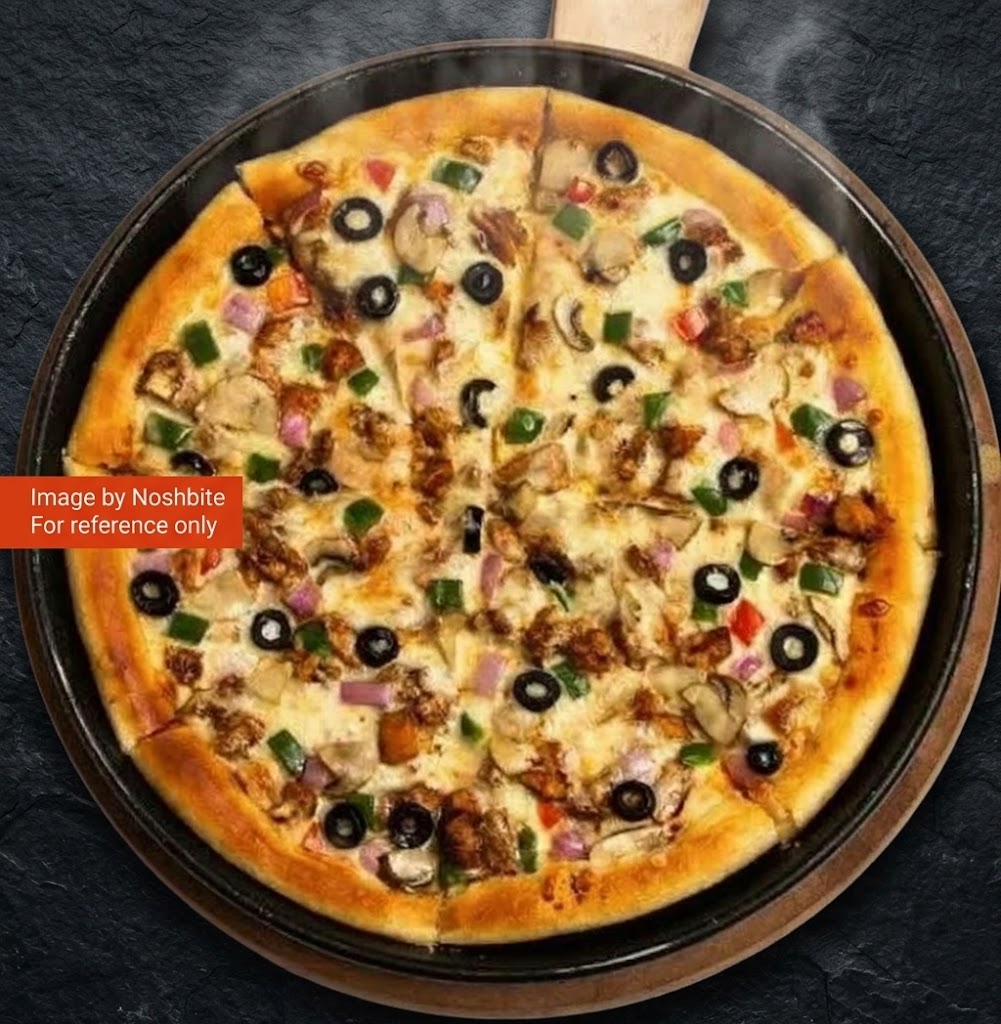 Khan Special Pizza